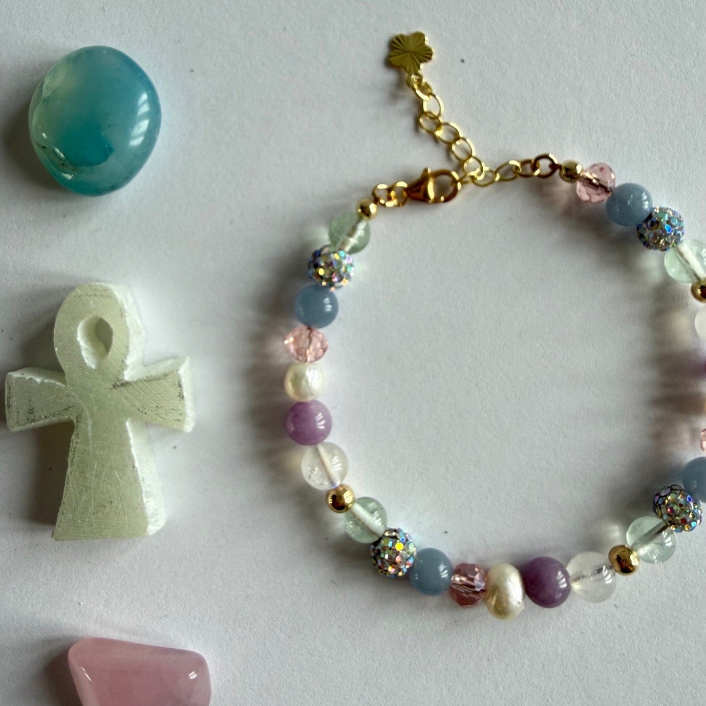 Armbandje van veel verschillende edelstenen - ANGIE