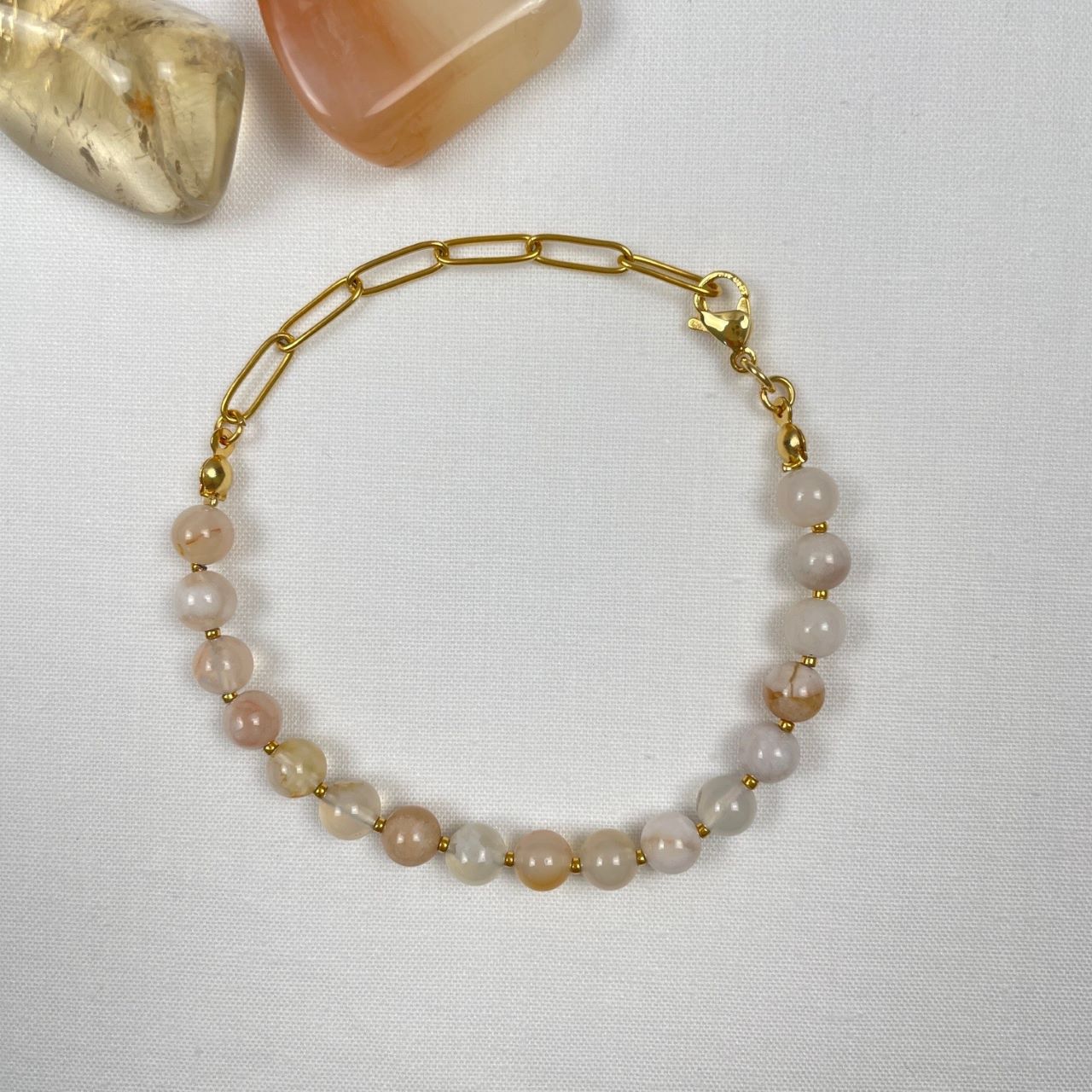 Armbandje van flower agaat