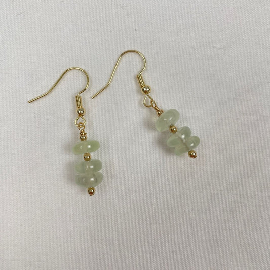 Goldfilled oorbellen met prehniet rondellen