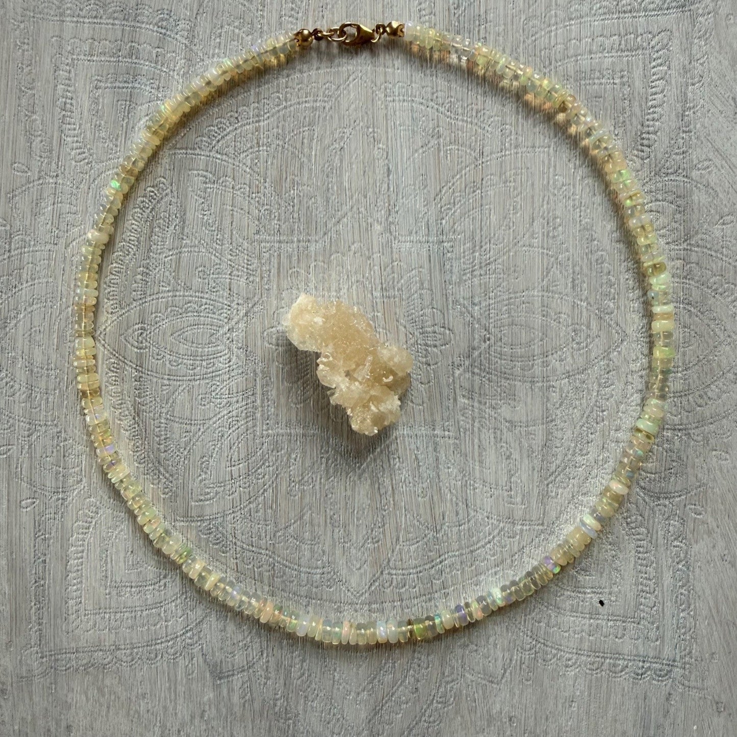 Ketting Ethiopische opaal