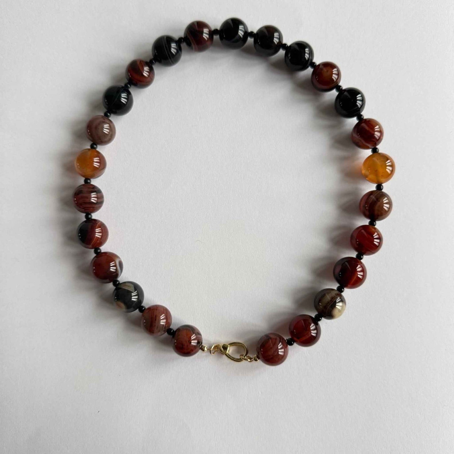 Ketting van grote agaat kralen met gold filled slot