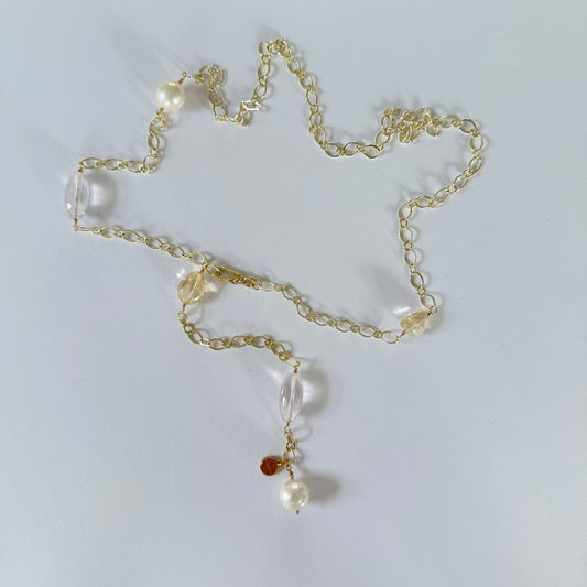 Lange verstelbare schakelketting met zoetwaterparels en citrien