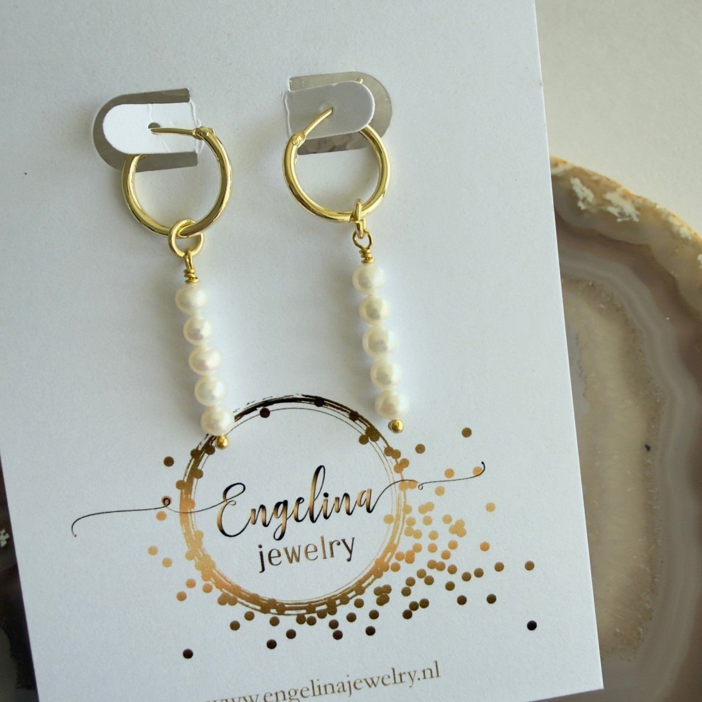 Handgemaakte ketting van ronde kralen met 14K gold filled haakslotje — Engelina Jewelry
