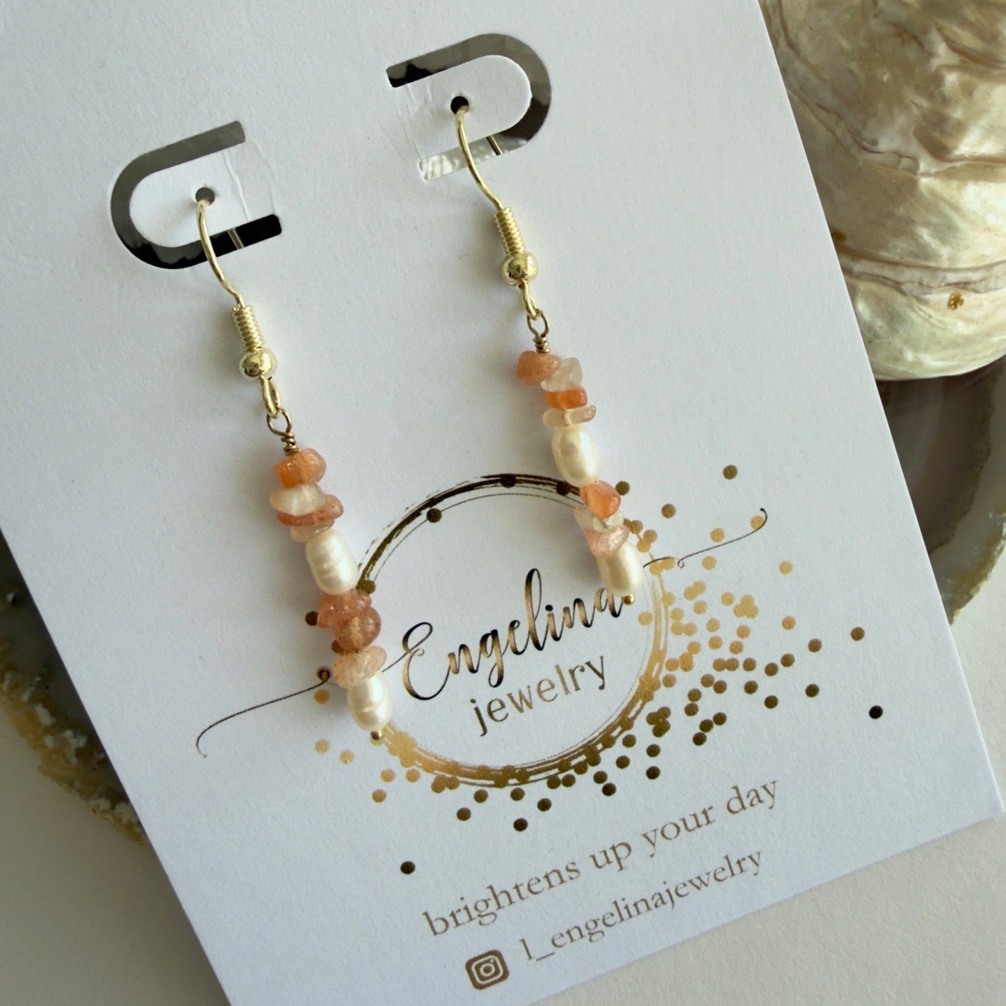 Handgemaakte ketting van ronde kralen met 14K gold filled haakslotje — Engelina Jewelry