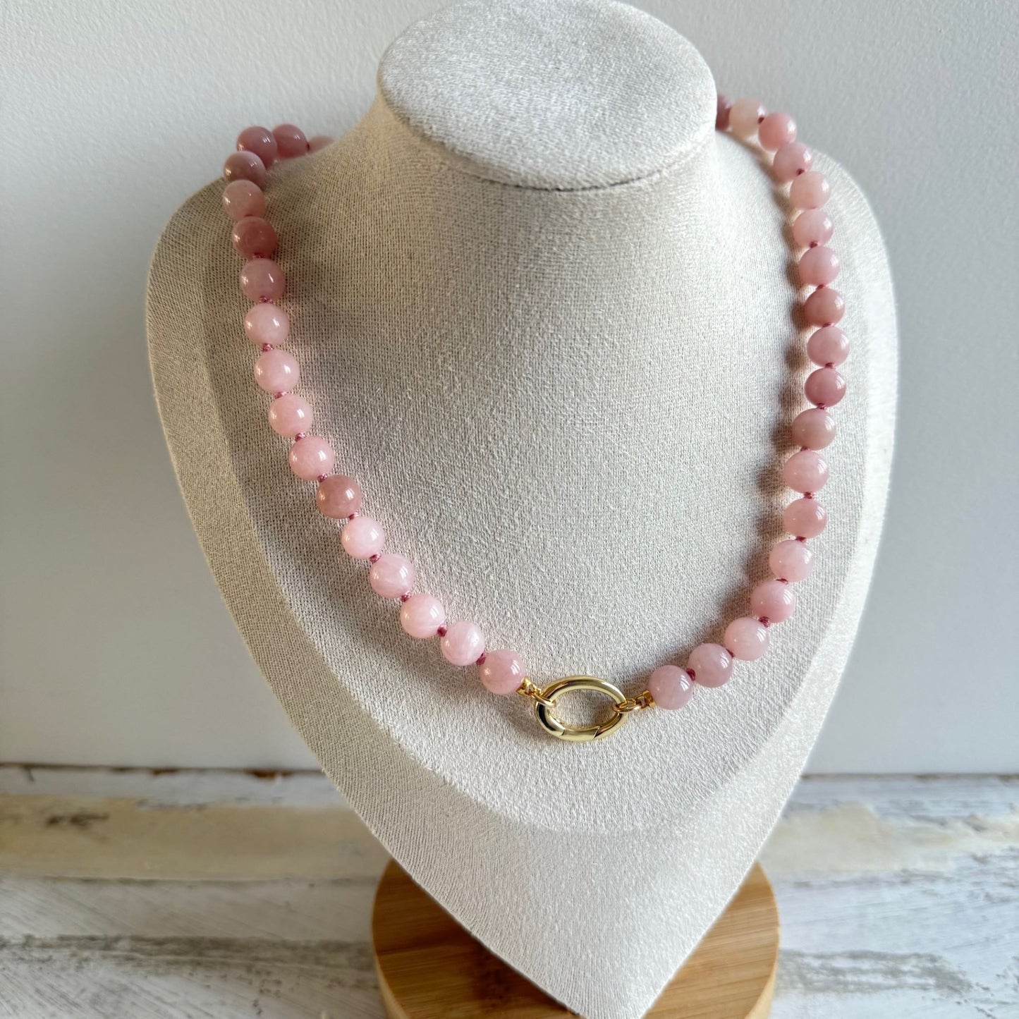 Ketting van roze jade met gold filled sluiting