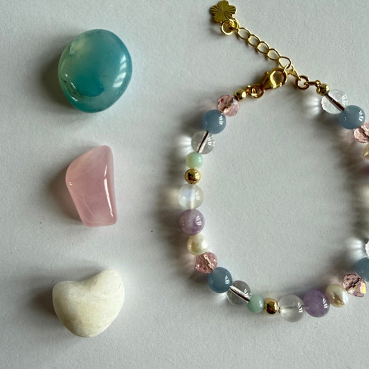 Armbandje van veel verschillende edelstenen - ANGILA