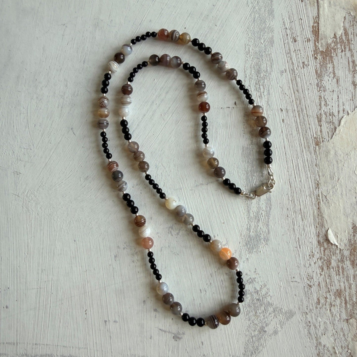 Ketting van Botswana agaat en onyx van 60 cm met zilver lobsterslot - Engelina Jewelry