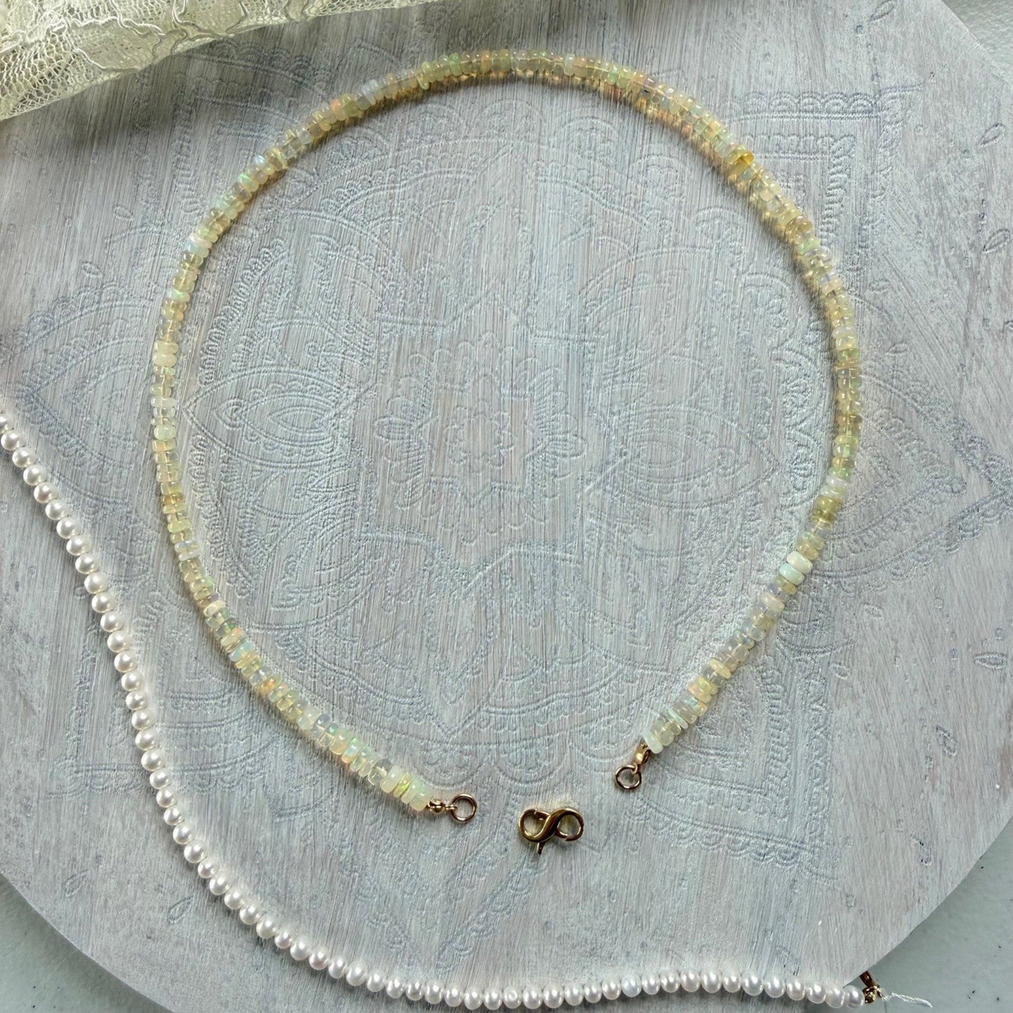 Ketting van Ethiopische opaal