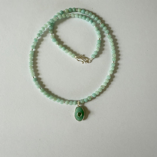 Ketting van amazoniet kraaltjes met amazoniet hanger in zilver