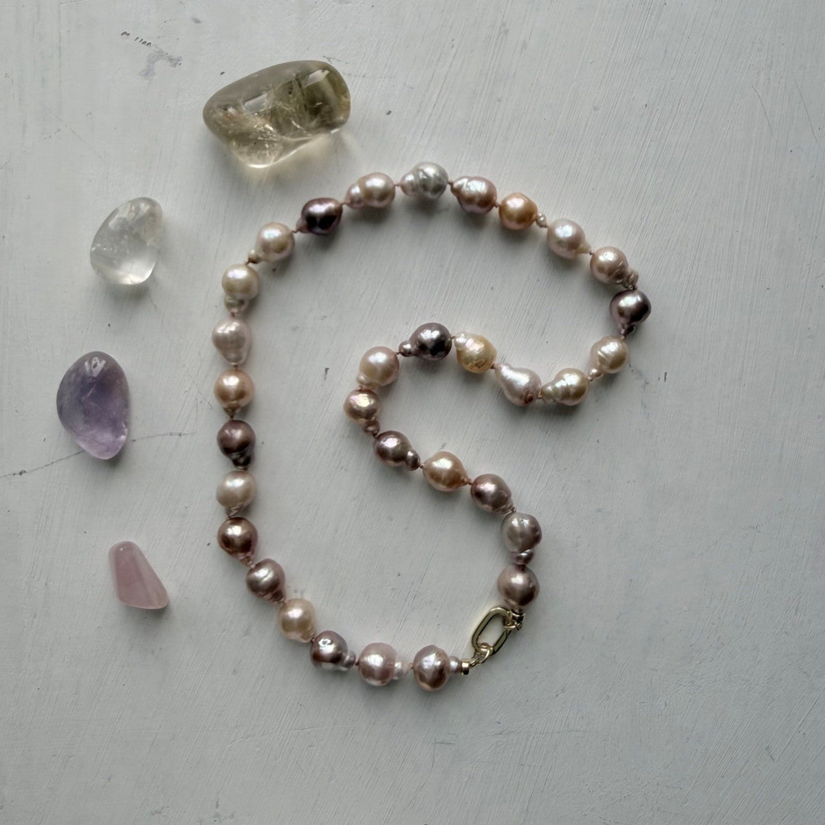 Ketting van candy avocado parels  - Engelina Jewelry