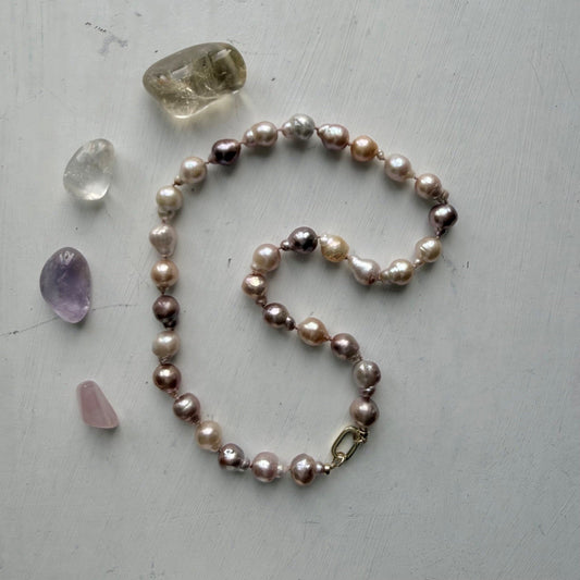 Ketting van candy avocado parels  - Engelina Jewelry