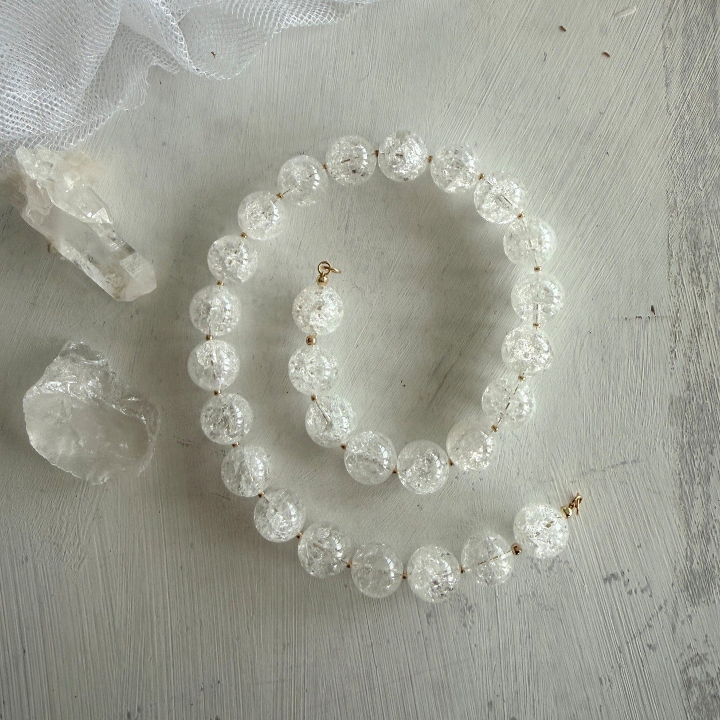 Ketting van crackle kristal kralen met gold filled uiteinden - JACKIE