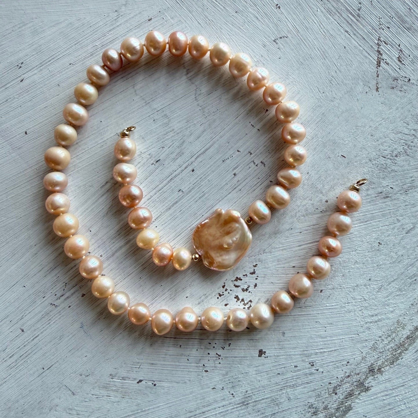 Ketting van goudkleurige parels - GOLDY