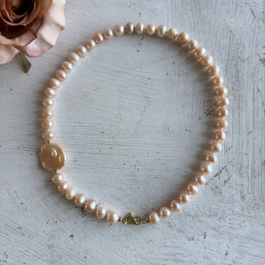 Ketting van goudkleurige parels - GOLDY