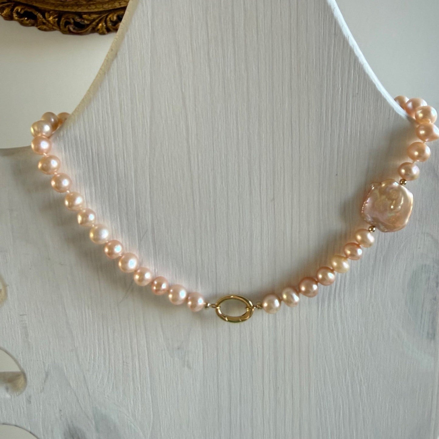 Ketting van goudkleurige parels - GOLDY