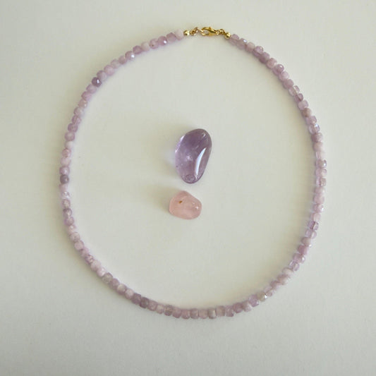 Ketting van kunziet facetkralen - ZIKUNIA