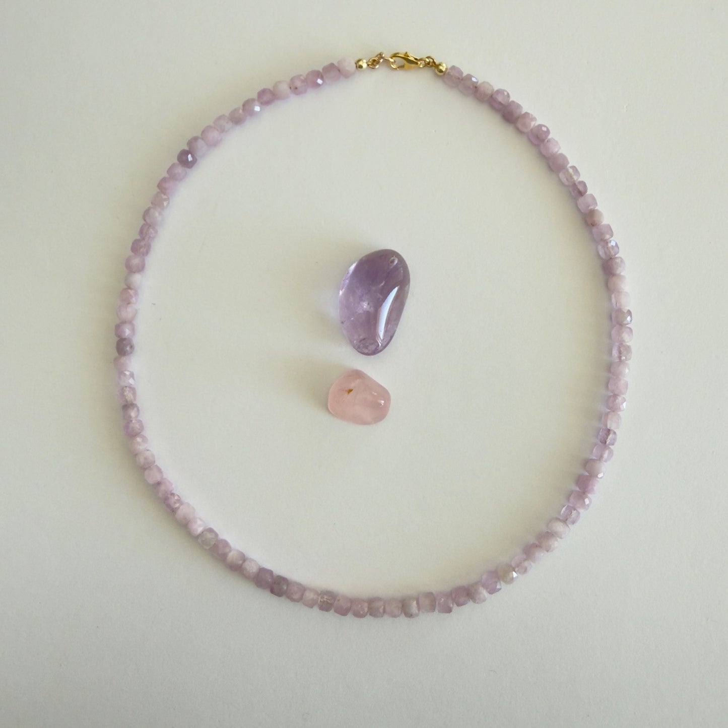 Sieradenset kunziet - ketting en oorbellen - gold filled