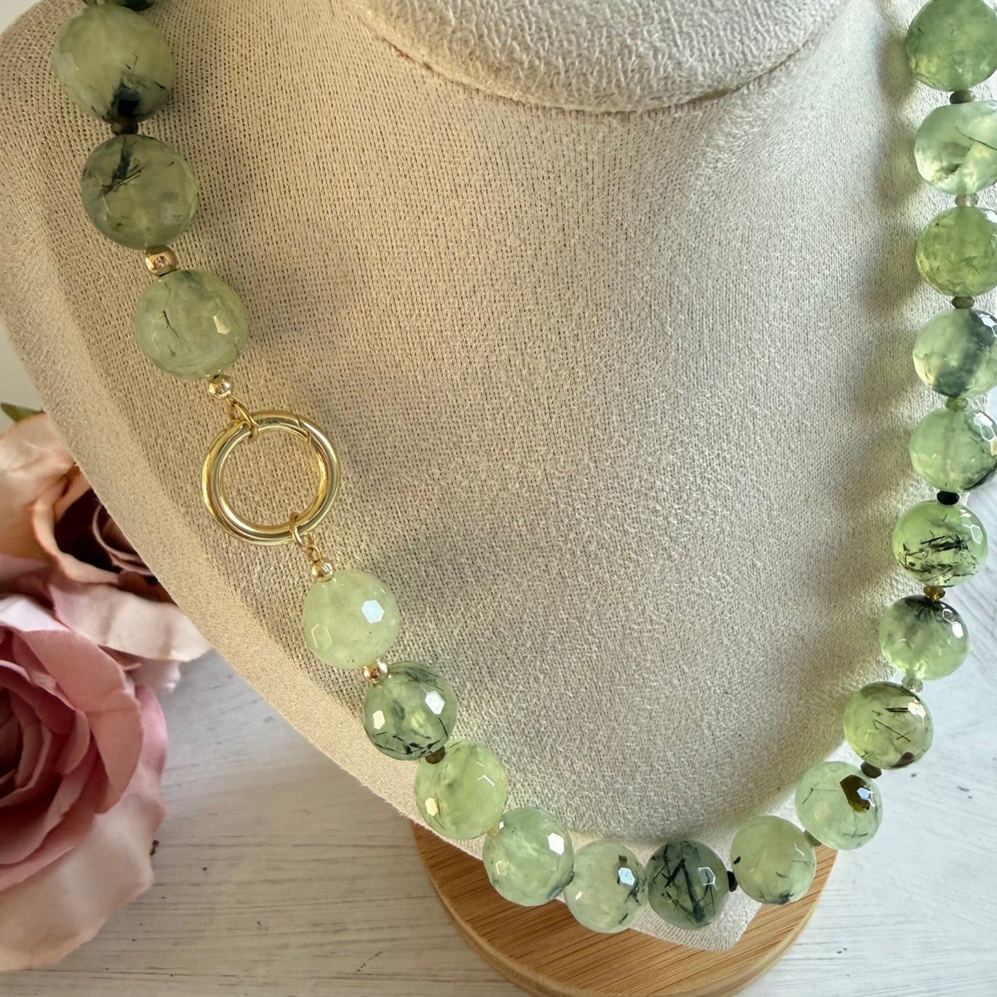 Edelsteen ketting van prehniet en toermalijn - PRESLYN