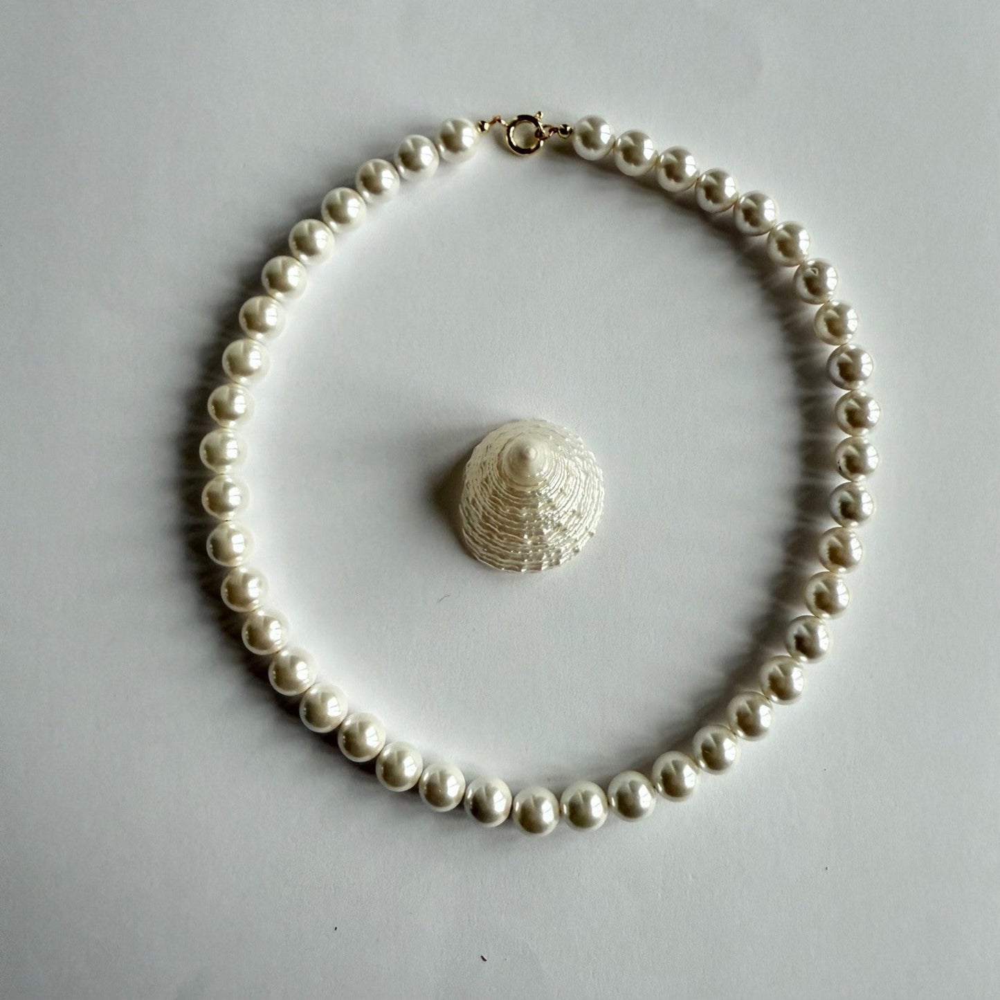 Ketting van schelpparels met gold filled slot