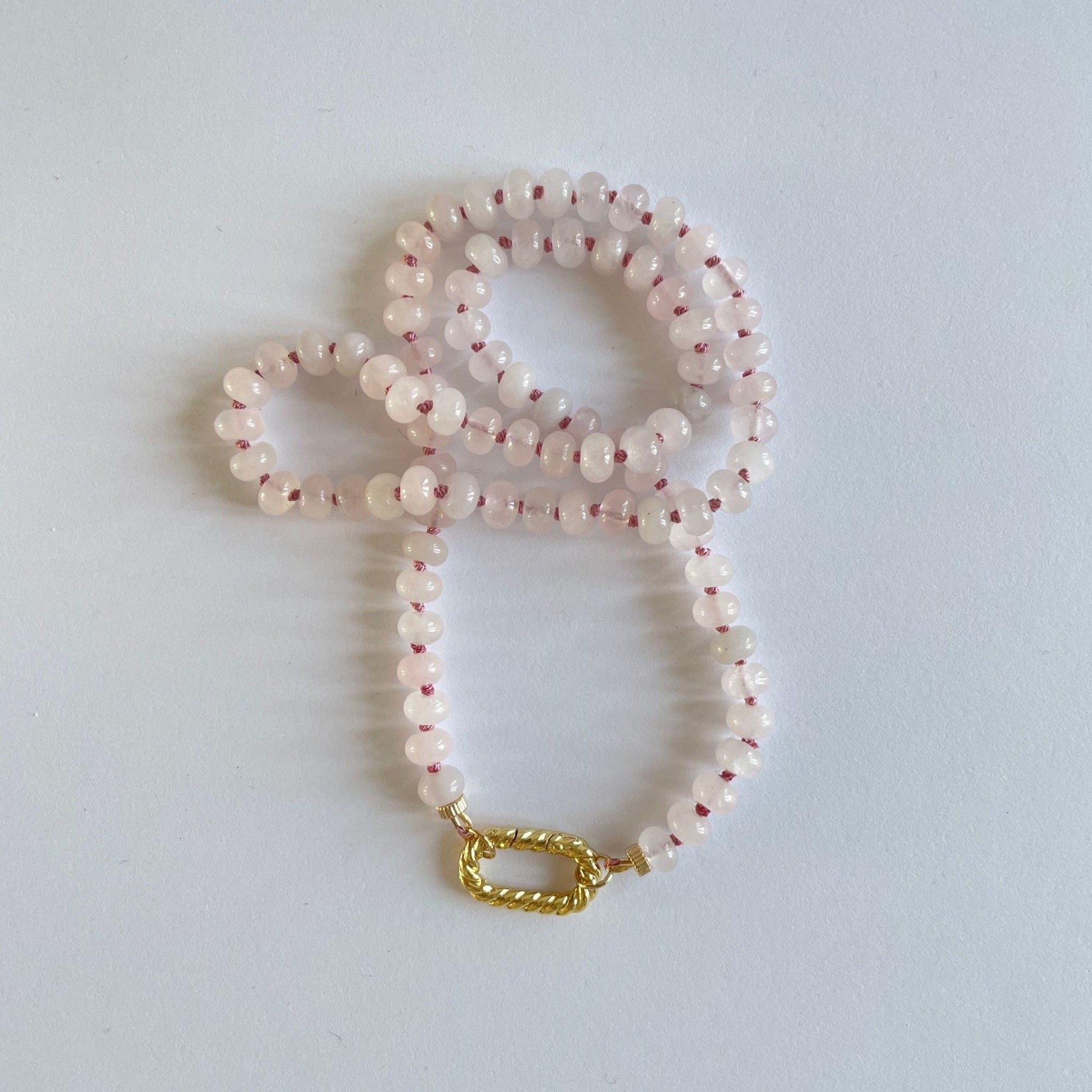 Gouden edelsteen oorknopjes met ronde en oranje citrien - 6 mm | Mostert Juweliers Gouden edelsteen oorknopjes met ronde en oranje citrien - 6 mm | Mostert Juweliers