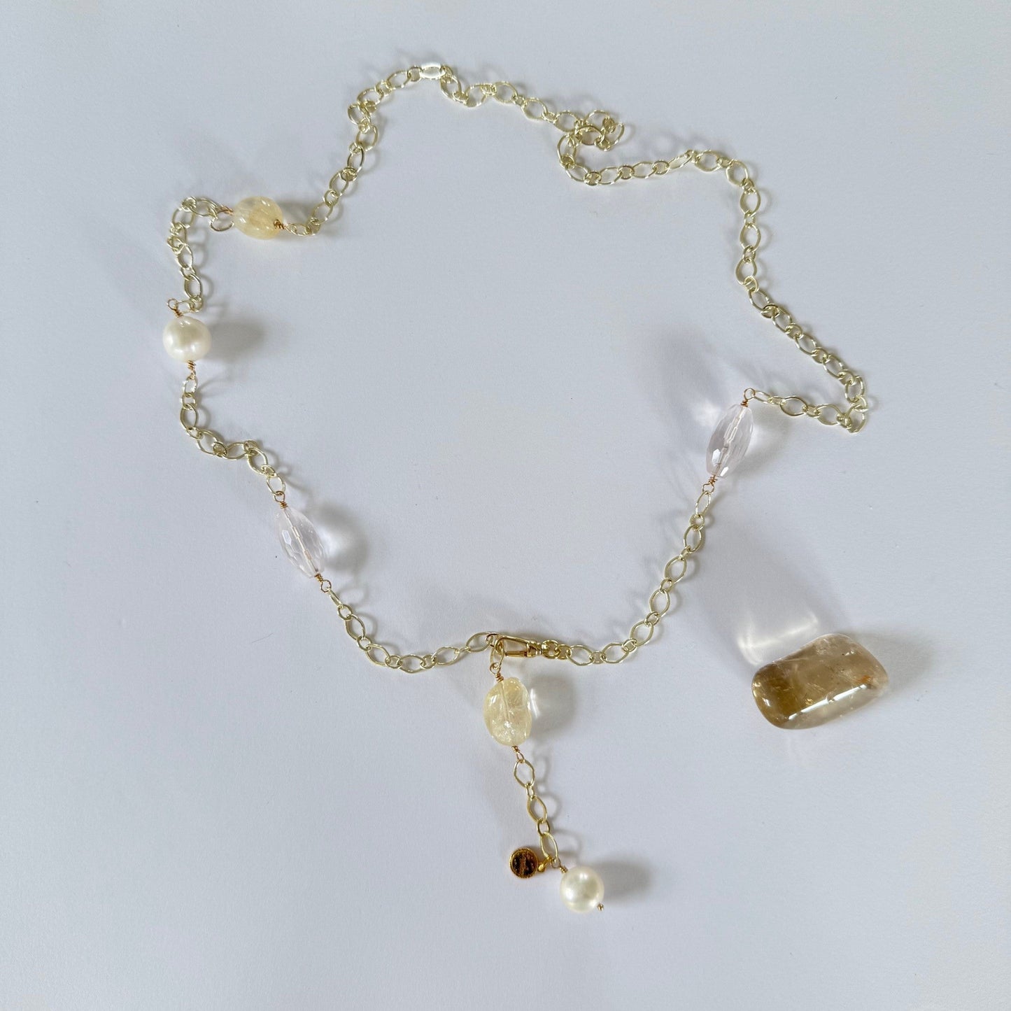 Lange verstelbare schakelketting met zoetwaterparels en citrien