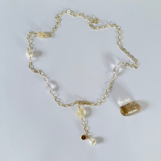 Lange verstelbare schakelketting met zoetwaterparels en citrien