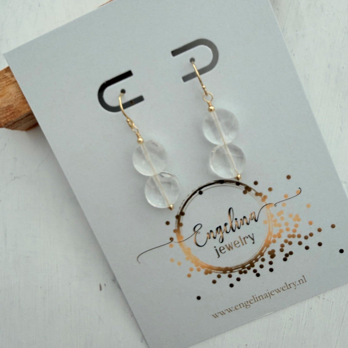 Gold filled haakje met aan elk twee ronde facetgeslepen platte kralen - Engelina Jewelry