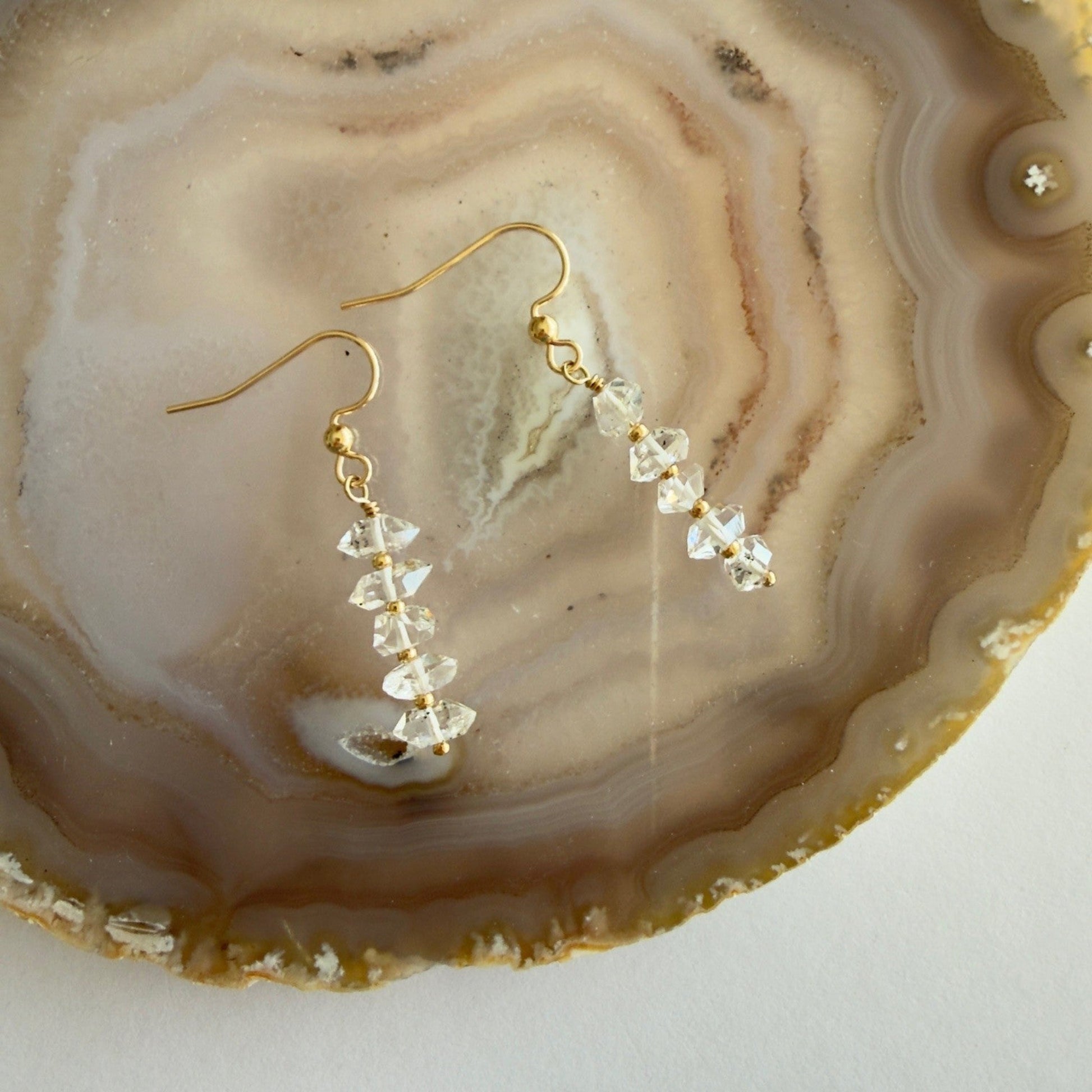 Handgemaakte ketting van ronde kralen met 14K gold filled haakslotje — Engelina Jewelry