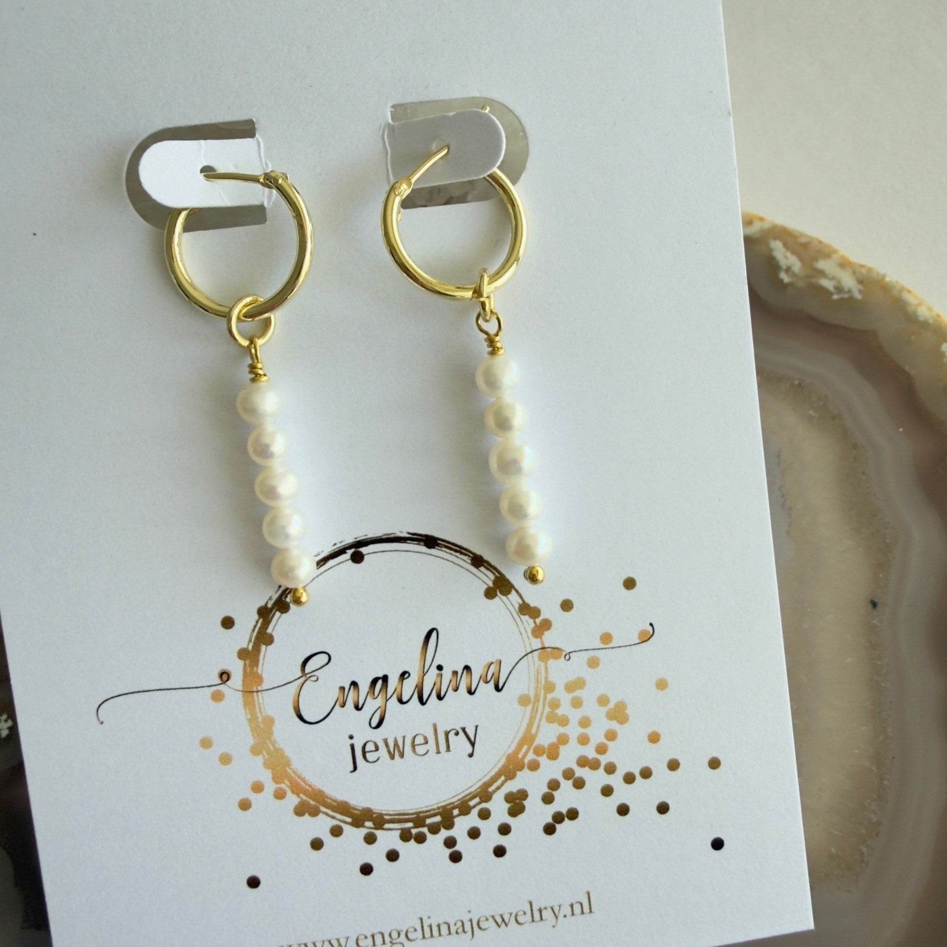 Handgemaakte ketting van ronde kralen met 14K gold filled haakslotje — Engelina Jewelry