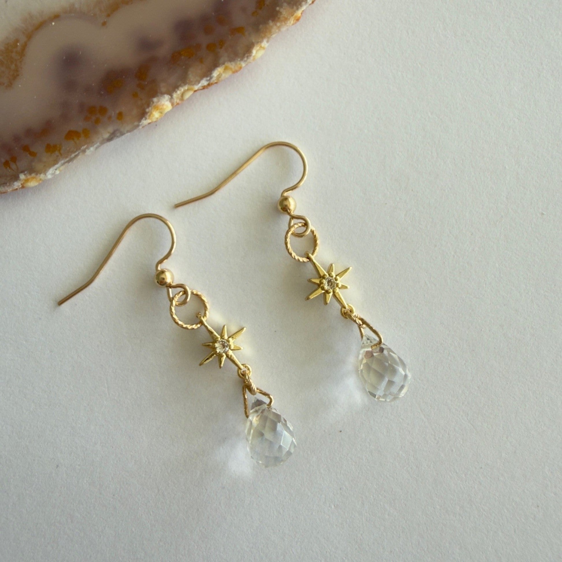 Handgemaakte ketting van ronde kralen met 14K gold filled haakslotje — Engelina Jewelry