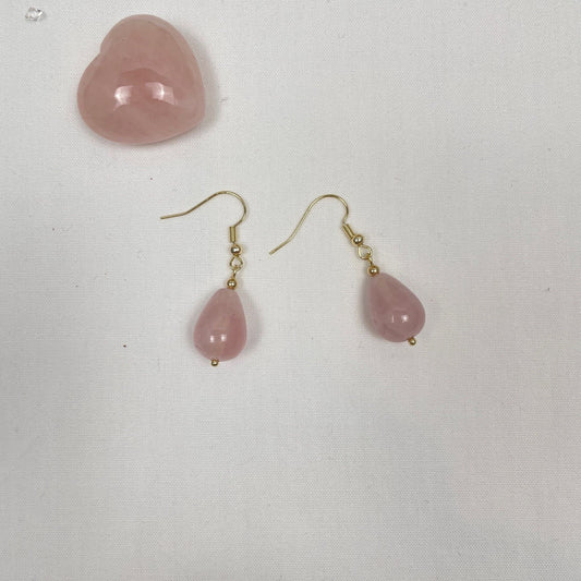Gold filled oorbellen met rozenkwarts druppel