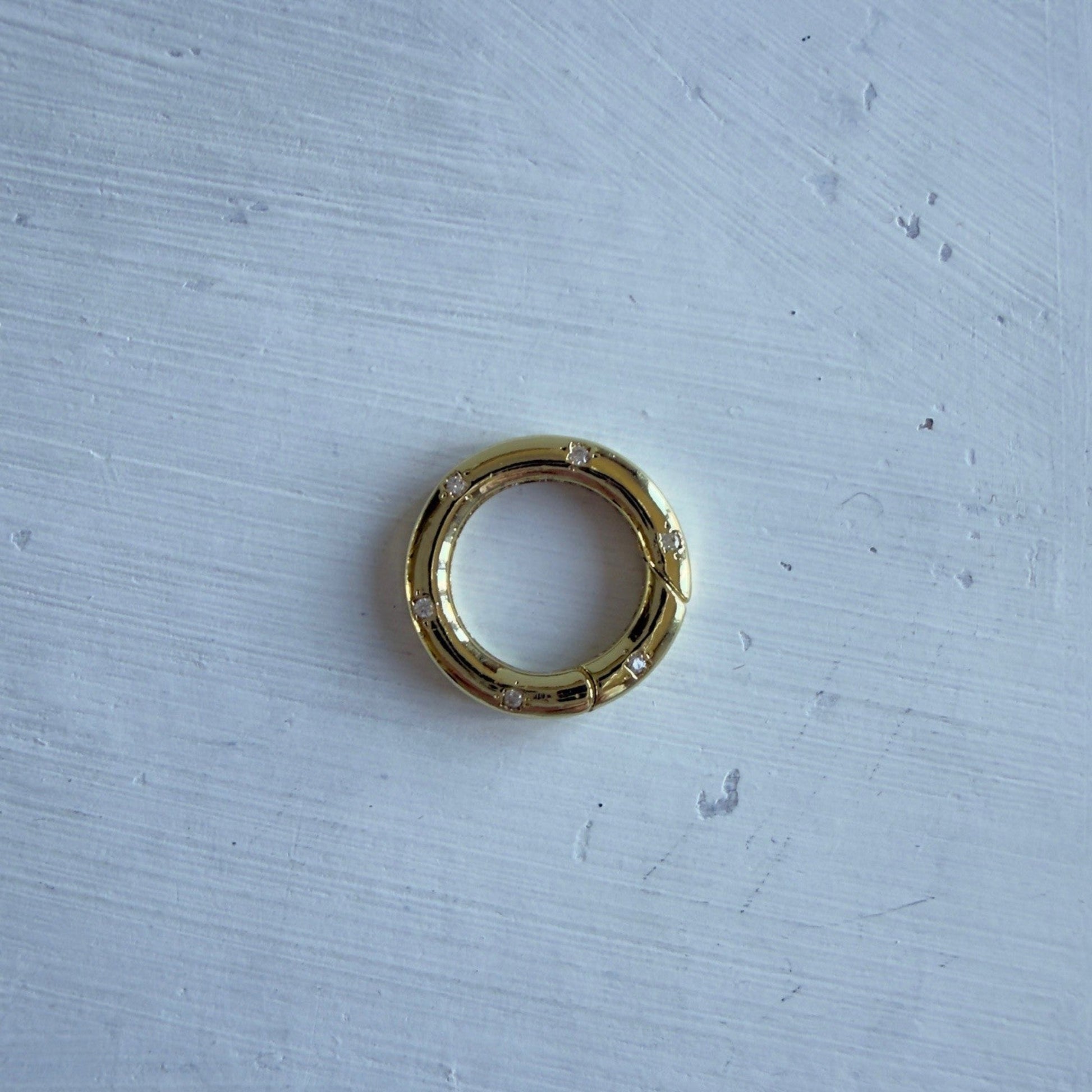 Handgemaakte ketting van ronde kralen met 14K gold filled haakslotje — Engelina Jewelry