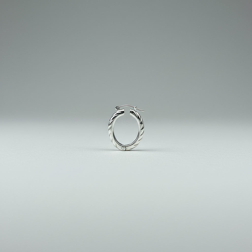 Zilveren parelclip sluiting bewerkt