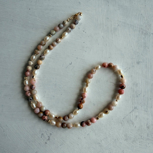Lange ketting van Andes opaal en zoetwaterparels - Engelina Jewelry
