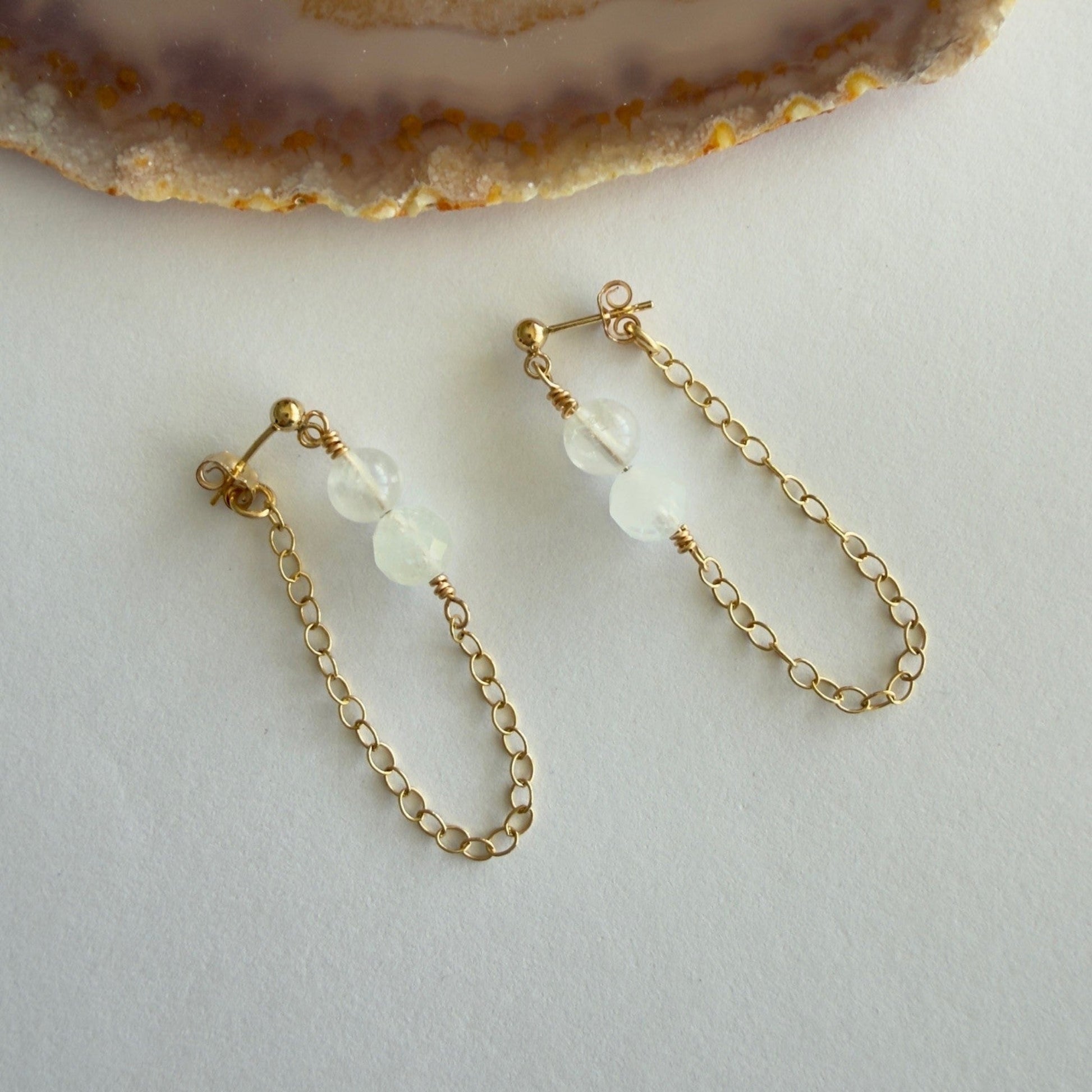 Handgemaakte ketting van ronde kralen met 14K gold filled haakslotje — Engelina Jewelry